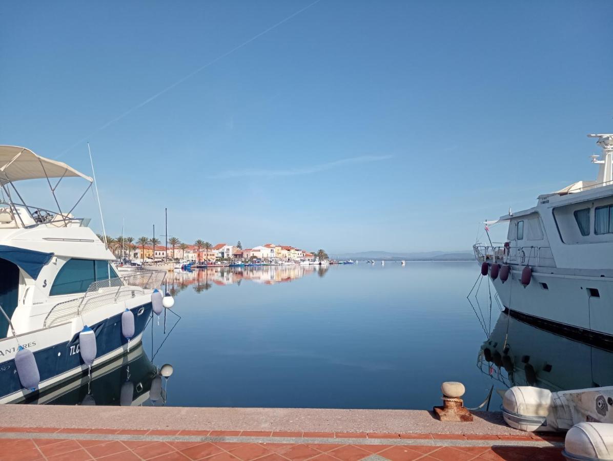 Apartmán Casa Alba SantʼAntìoco Exteriér fotografie